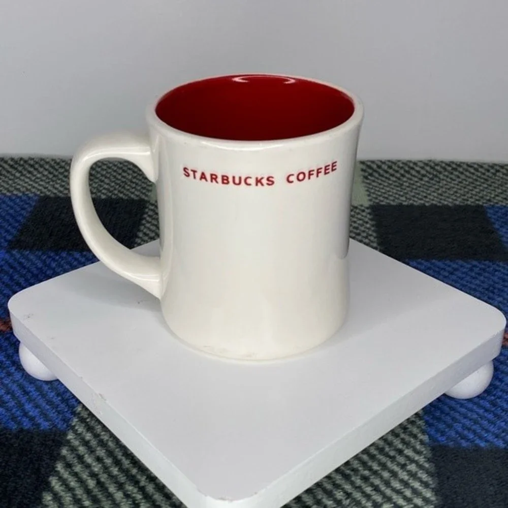 Starbucks‎ 2008 Embossed Red Dove White Coffee/Tea Mug  12 oz